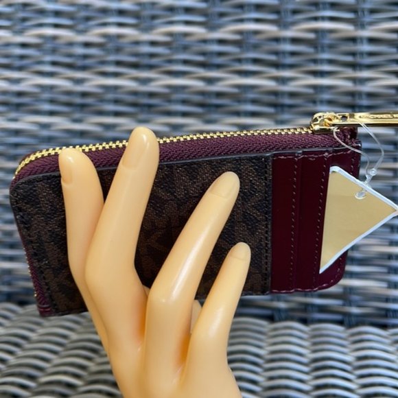 Michael Kors Jet Set Travel Small Corner Zip Card Holder Merlot - Picture 3 of 10